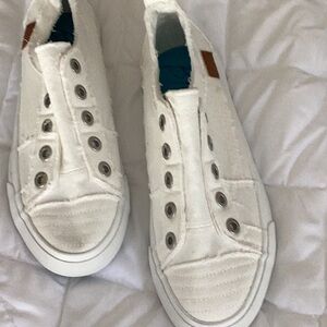Blowfish White Slip-On Sneakers with Metal Eyelets